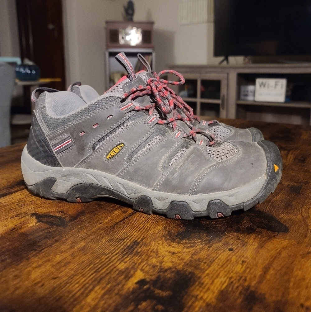 Keen | Women's Hiking Shoes